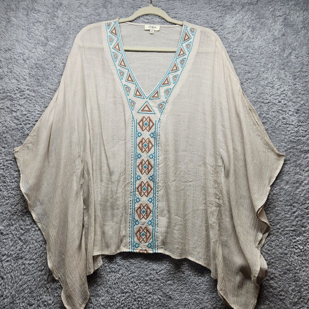 Umgee Ivory Tribal Poncho Blouse Size Medium Boho Hippie Flowy Festival